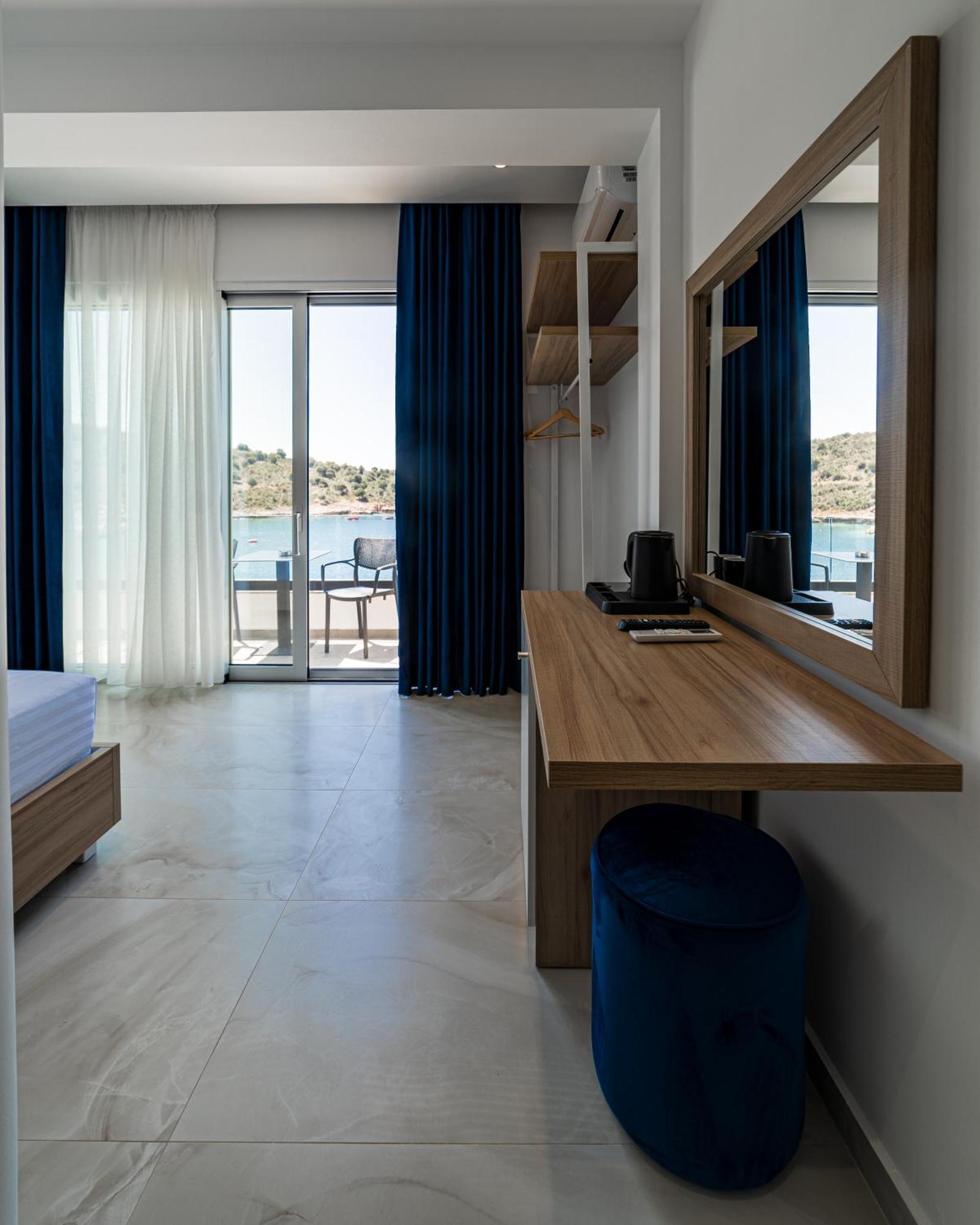 Lluka Sea Side Hotel Sarandë