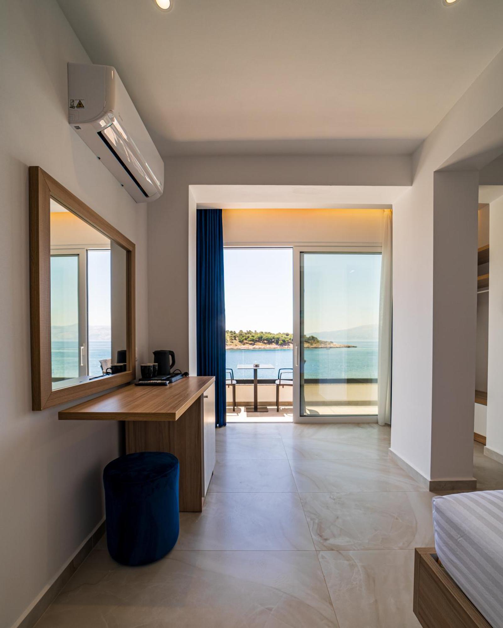 Hotel Lluka Sea Side *
