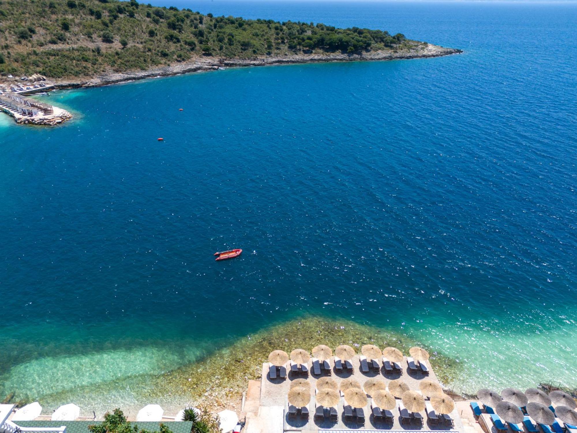Lluka Sea Side